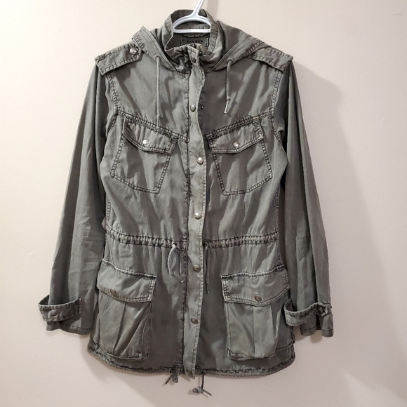 Aritzia Talula Trooper Jacket - Size XS - Picture 4 of 10